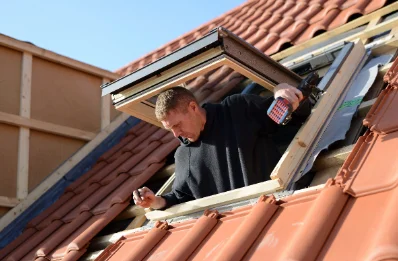 Pose de fenêtres de toit Velux à Épénancourt
